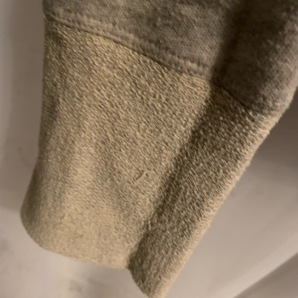 Sweater - Picture 4 of 5